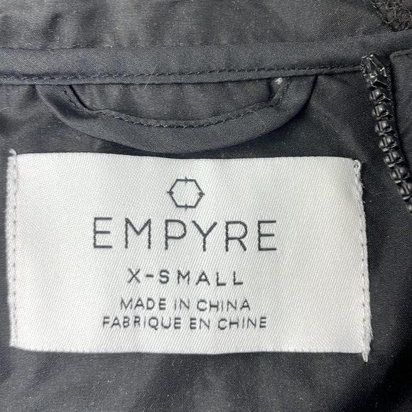 Zumies Empyre Women’s Extra Small Black Hooded Skull Windbreaker, size XS - Picture 2 of 9